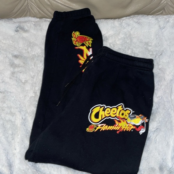 Cheetos Flamin' Hot Sweatpants Black.  Size Large - Picture 6 of 6